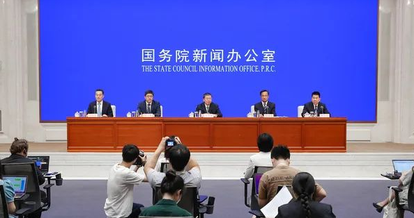 清潔取暖面積達到了156億平方米