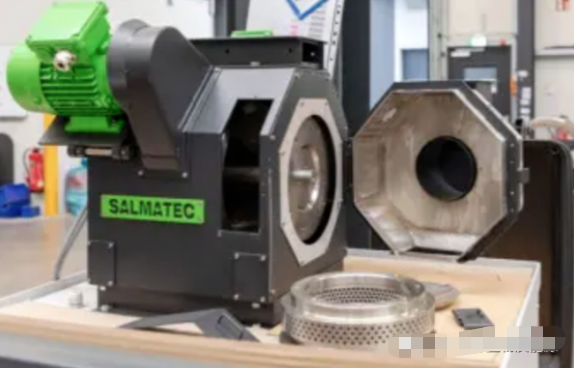 用于職業培訓目的，完全可操作的臺式生物質制粒機