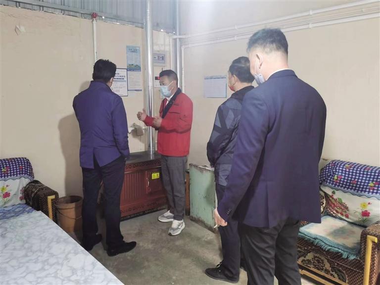 2021年至2023年，蘭州市紅古區、榆中縣、永登縣、皋蘭縣、安寧區和高新區實施13.3萬戶農戶清潔取暖改造