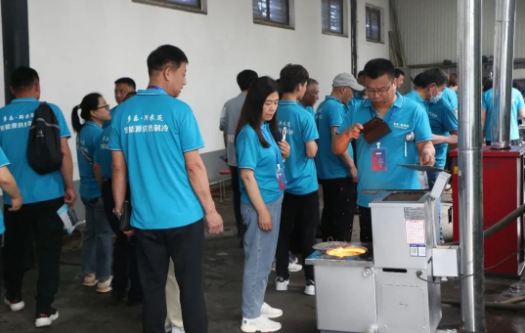 九大系列取暖新品重磅發布 多樂經銷商大會隆重召開5