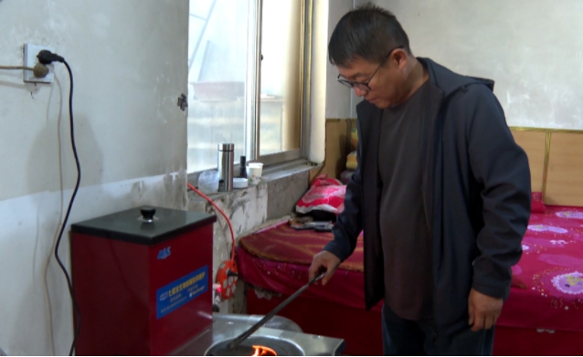 甘肅敦煌月牙泉鎮:生物質燃料鍋爐取暖清潔又貼心