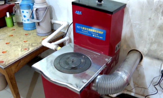 甘肅敦煌月牙泉鎮:生物質燃料鍋爐取暖清潔又貼心2