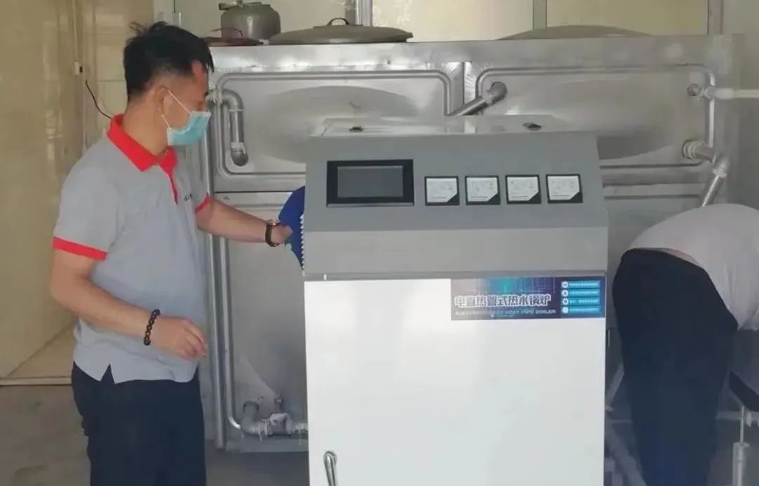 老萬電鍋爐為陜西延長石油采油廠300多個站點提供溫暖保障