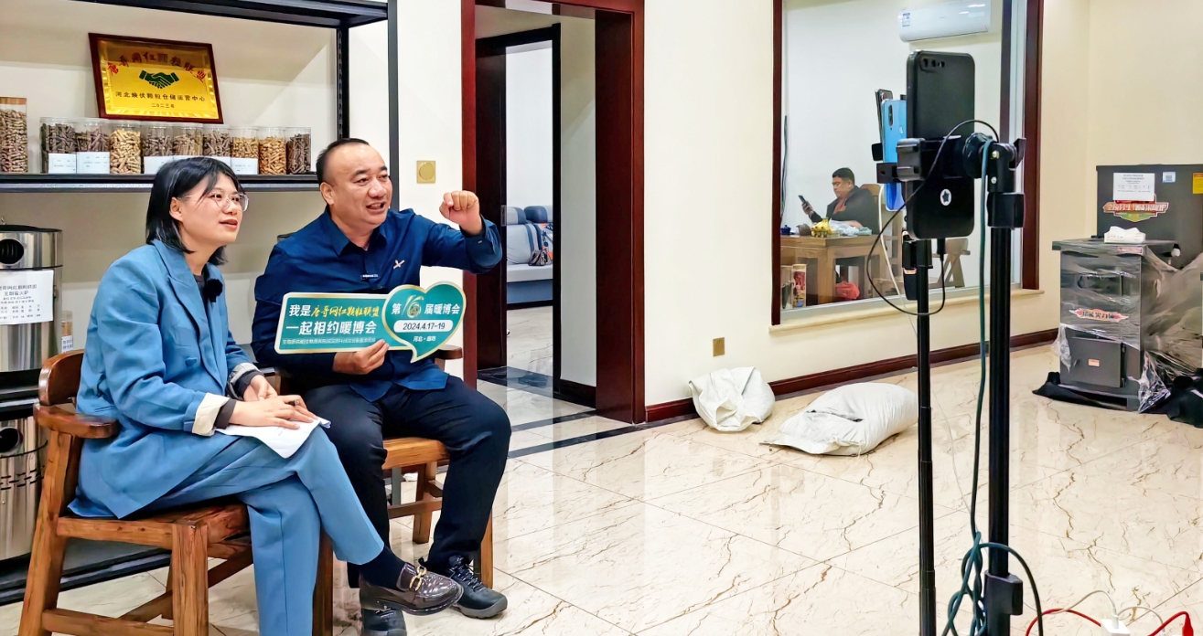 What? 網紅唐哥顆粒大王直播聊起了暖博會