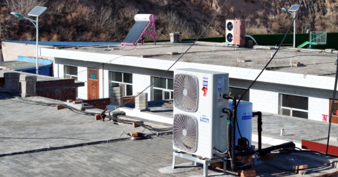 以煤改電、太陽(yáng)能光熱、生物質(zhì)等為輔的清潔取暖體系