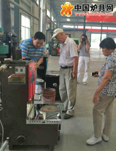 行協(xié)領(lǐng)導參觀考察山東超萬公司